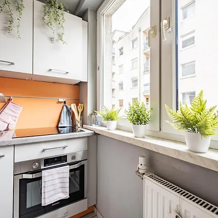 Apartment Niceone Number 1 - W Samym Centrum! Widok Na Deptak, Ac