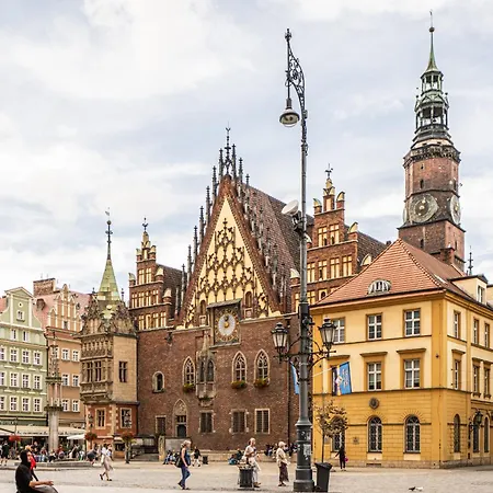 Niceone Number 1 - W Samym Centrum! Widok Na Deptak, Ac Wrocław